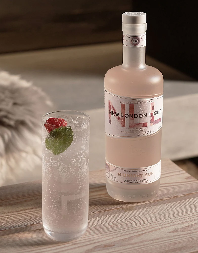 Natural Berry Based Spirit - New London Light Midnight Sun - Image 3