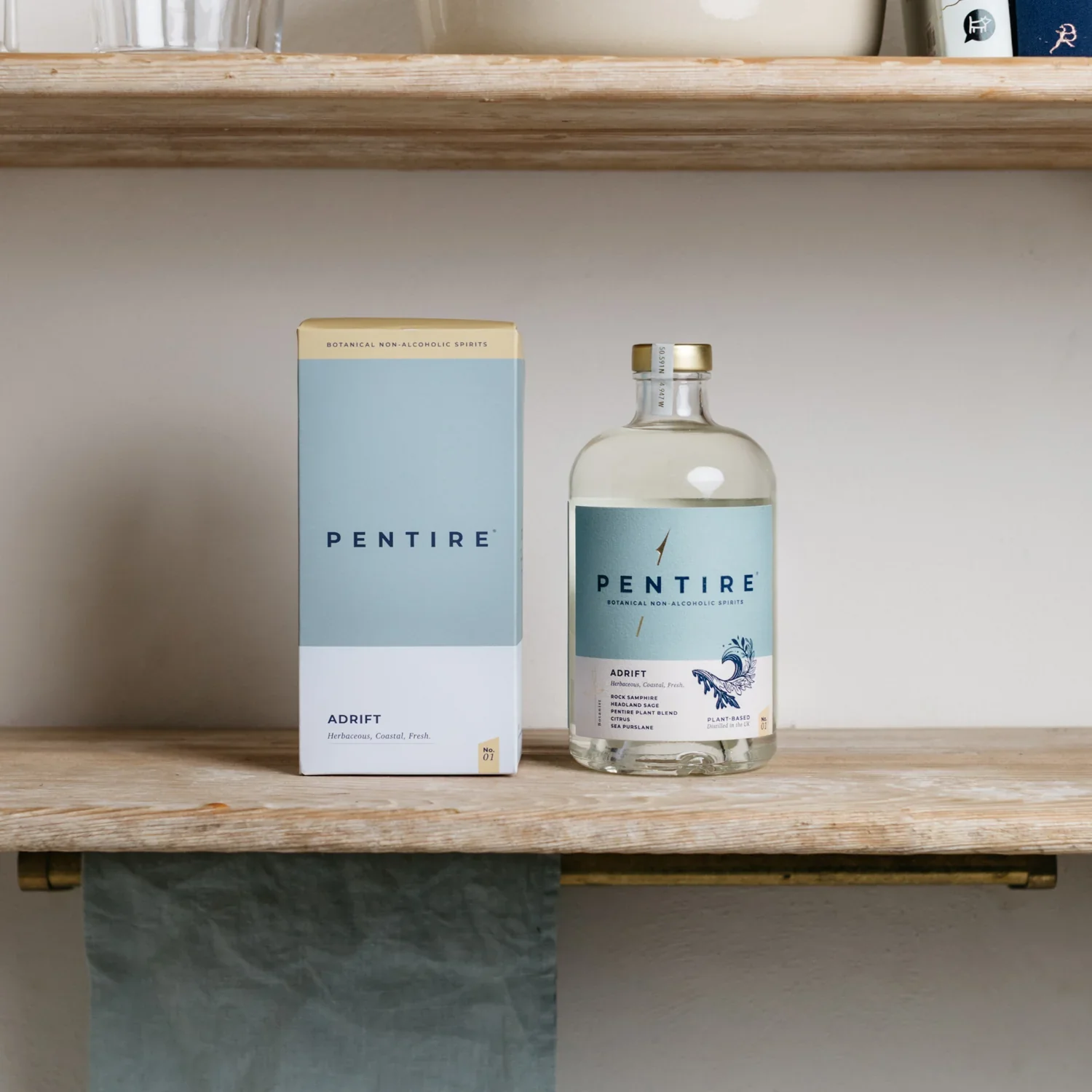 Pentire's Alcohol Free Botanical Spirit - Adrift - 70cl - Image 4